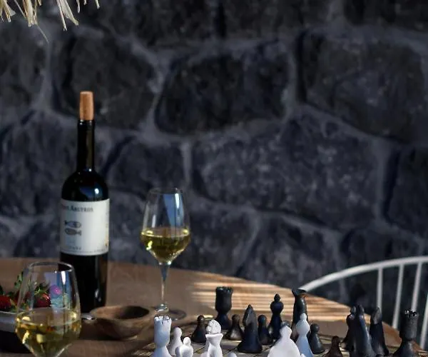 Aparthotel Lithi Luxury Retreat Imerovigli (Santorini)