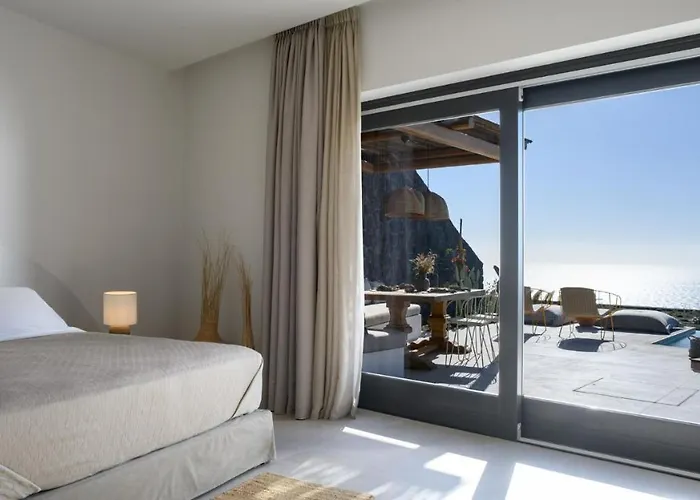 Lithi Luxury Retreat Aparthotel Imerovigli (Santorini)