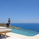 Apartahotel Lithi Luxury Retreat 4*