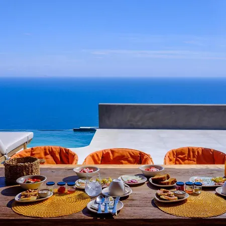 Lithi Luxury Retreat Imerovigli (Santorini)