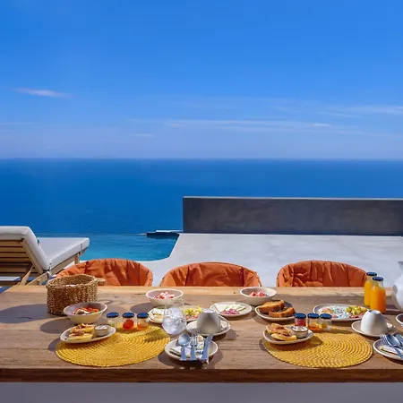 Lithi Luxury Retreat 이메로비글리