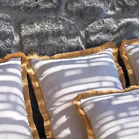 Lithi Luxury Retreat 4* Imerovigli (Santorini)