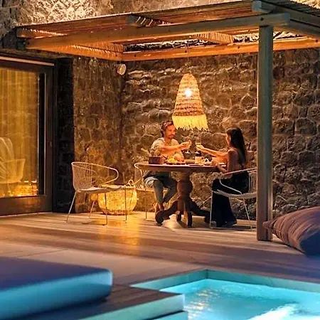 Lithi Luxury Retreat شقة فندقية إيميروفيغلي