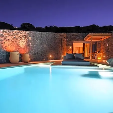 شقة فندقية Lithi Luxury Retreat