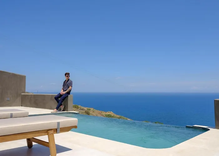 Ξενοδοχείο με διαμερίσματα Lithi Luxury Retreat 4*